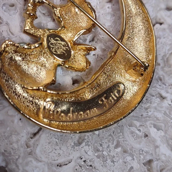 Kirk's Folly "Pipedream Fairy" Brooch - Picture 5 of 11